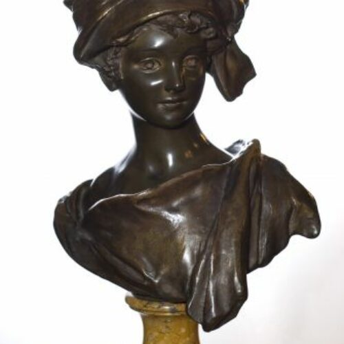 Busto di giovane donna in bronzo firmata Van Der Straeten. Epoca anni '40.